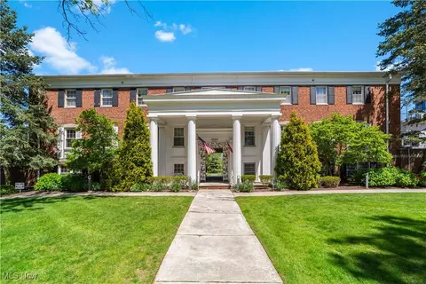 19901 Van Aken Blvd #7, Shaker Heights, OH 44122