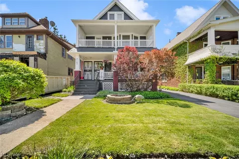 3158 Kensington Rd, Cleveland Heights, OH 44118