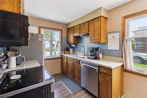 605 Harvard Ave, Elyria, OH 44035 photo 7