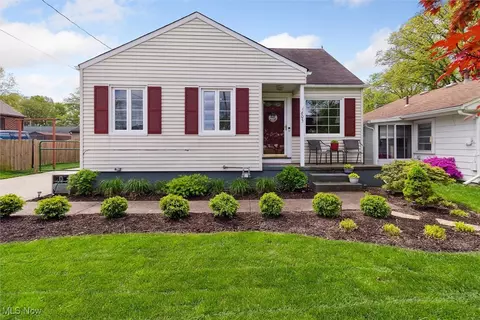 605 Harvard Ave, Elyria, OH 44035