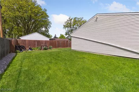 605 Harvard Ave, Elyria, OH 44035 photo 28