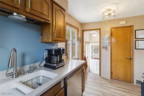 605 Harvard Ave, Elyria, OH 44035 photo 9
