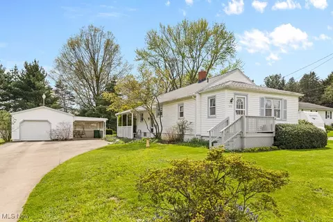 555 W Texas Ave, Sebring, OH 44672