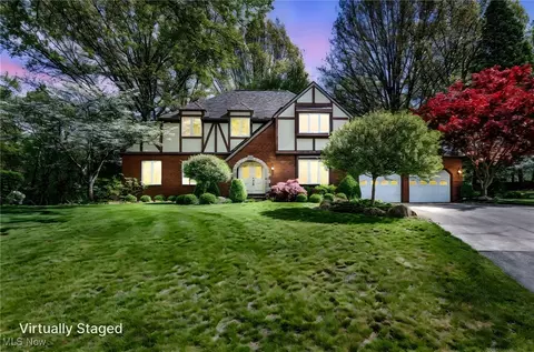 1042 Reedy Dr, Wadsworth, OH 44281