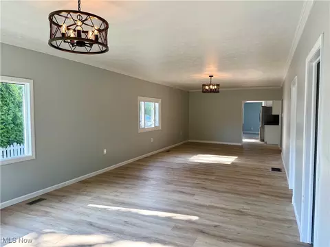 1226 E Main St, Coshocton, OH 43812 photo 6