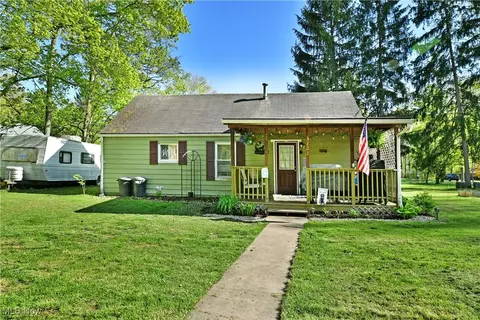 3122 Mccleary Jacoby Rd, Cortland, OH 44410