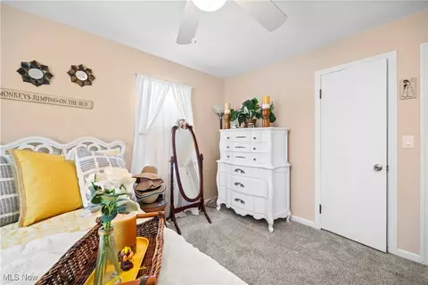 Bedroom - 2427 E 31st St, Lorain, OH 44055 photo 6 of 9