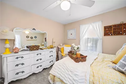 Bedroom - 2427 E 31st St, Lorain, OH 44055 photo 5 of 9