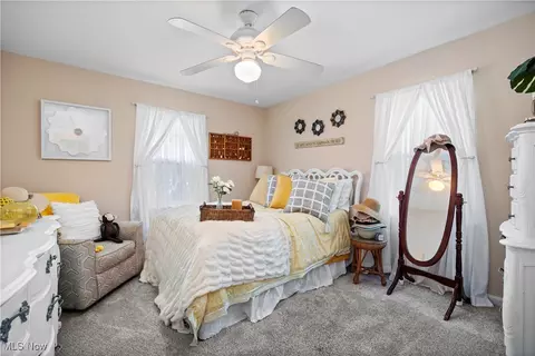 Bedroom - 2427 E 31st St, Lorain, OH 44055 photo 4 of 9