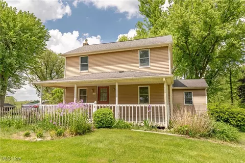 1145 Midway St NW, Uniontown, OH 44685