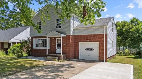 1214 37th St NW, Canton, OH 44709