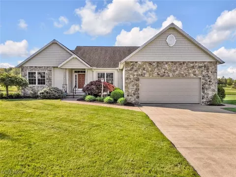 2135 Championship Cir SE, Massillon, OH 44646