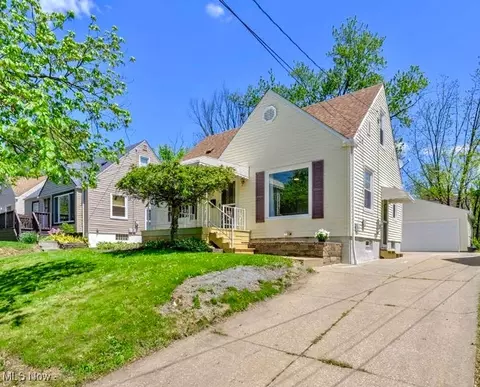 1717 Oakwood Ave, Akron, OH 44301