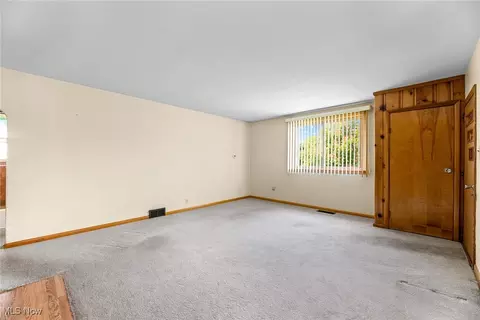 461 Boyd Ave, Akron, OH 44305 photo 6