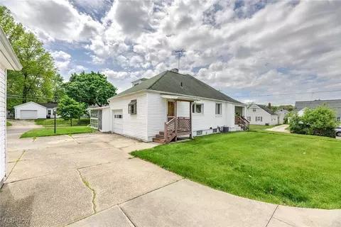 461 Boyd Ave, Akron, OH 44305 photo 34