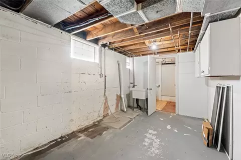 461 Boyd Ave, Akron, OH 44305 photo 32
