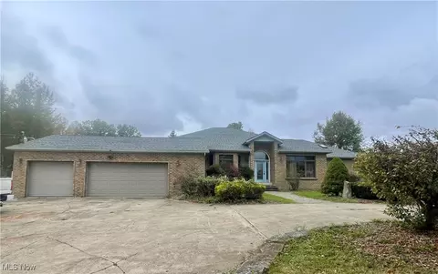 1231 Sodom Hutchings Rd NE, Vienna, OH 44473