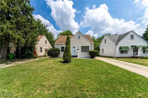 3917 Warrensville Center Rd, Warrensville Heights, OH 44122