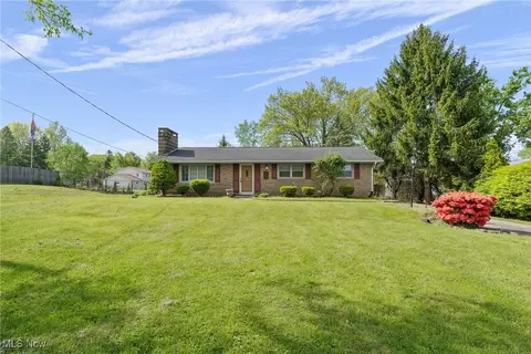 6170 Easton St, Louisville, OH 44641