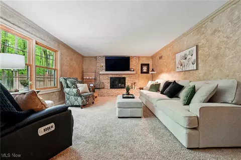 Living - 7741 Silver Fox Dr, Boardman, OH 44512 photo 2 of 2