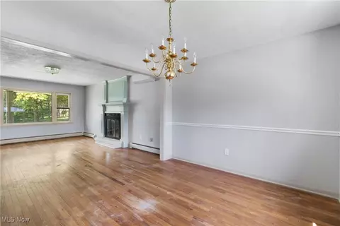 202 Maple Ave, Chardon, OH 44024 photo 13