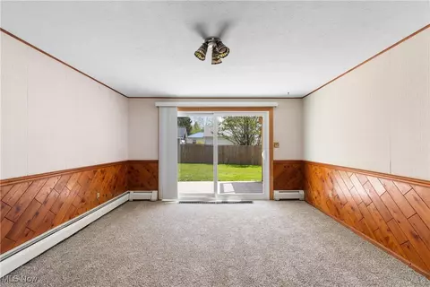 202 Maple Ave, Chardon, OH 44024 photo 25