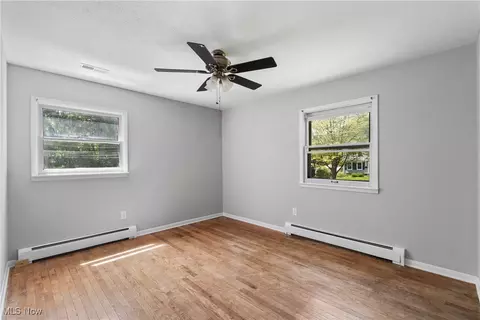 202 Maple Ave, Chardon, OH 44024 photo 18
