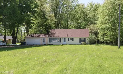 36751 Sugar Ridge Rd, North Ridgeville, OH 44039