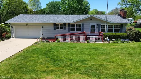 1762 Ken Dr, Akron, OH 44312