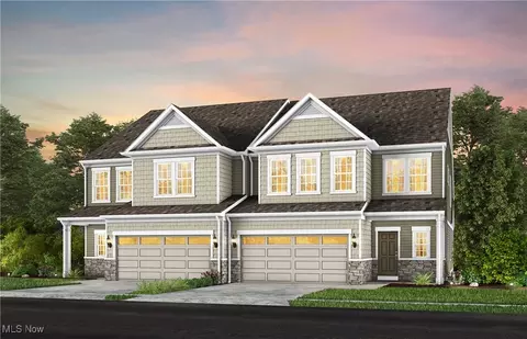 180 Lake Balaton Dr, Garfield Heights, OH 44128