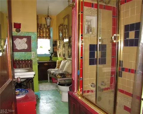 Bath - 1728 E 44th St, Ashtabula, OH 44004 photo 2 of 2