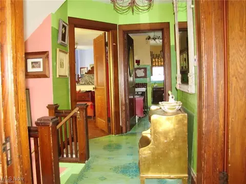 Entry Way - 1728 E 44th St, Ashtabula, OH 44004 photo 4 of 6