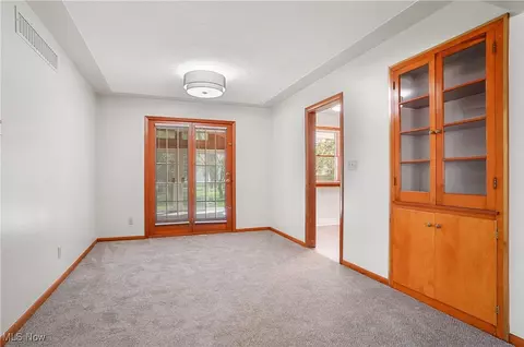 225 Miami Ave, Elyria, OH 44035 photo 8
