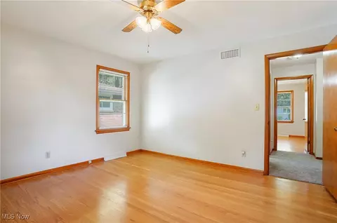 225 Miami Ave, Elyria, OH 44035 photo 17