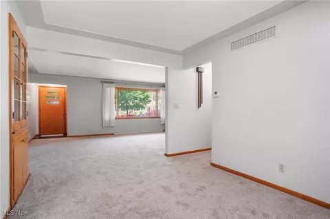 225 Miami Ave, Elyria, OH 44035 photo 10