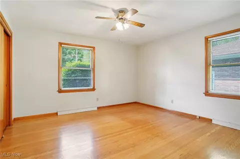 225 Miami Ave, Elyria, OH 44035 photo 16