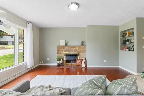 2202 Cramer Ave, Akron, OH 44312 photo 9