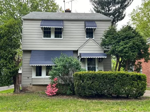884 Eloise Dr, Cleveland Heights, OH 44112