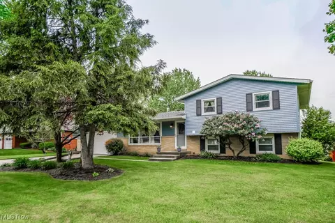 339 Lori Ave NE, Massillon, OH 44646
