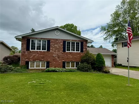 644 Orchard Ave NW, New Philadelphia, OH 44663