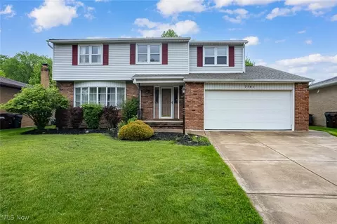 7781 E Linden Ln, Parma, OH 44130