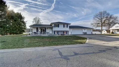 310 Center St, Tuscarawas, OH 44682