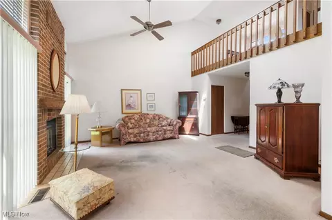 Living - 4568 Avondale Blvd NW, Canton, OH 44708 photo 3 of 4