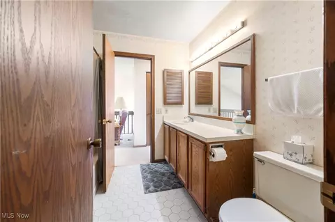 Bath - 4568 Avondale Blvd NW, Canton, OH 44708 photo 4 of 5