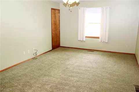 Bedroom - 8232 Maramont Dr #B, Boardman, OH 44512 photo 1 of 5