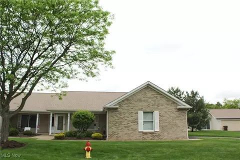 8232 Maramont Dr #B, Boardman, OH 44512
