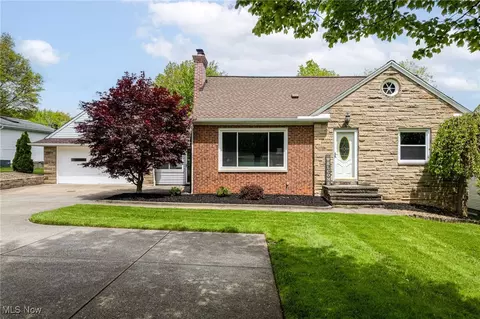 1760 W Sprague Rd, Parma, OH 44134