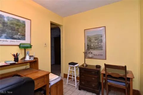 Entry Way - 228 S Hambden St, Chardon, OH 44024 photo 3 of 3