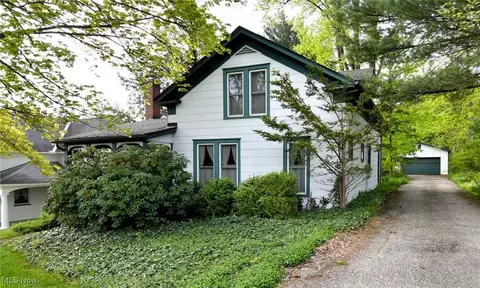 Exterior - 228 S Hambden St, Chardon, OH 44024 photo 2 of 10