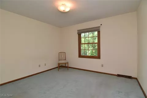 Bedroom - 34700 Ada Dr, Solon, OH 44139 photo 3 of 7